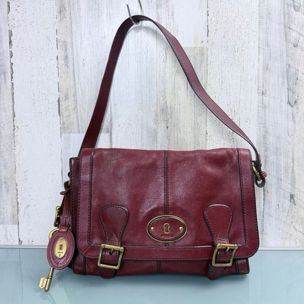 Vintage FOSSIL brown Messenger Bag Unisex Key Leather Crossbody
